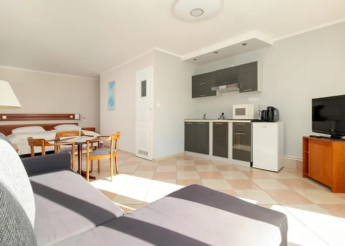 Comfortable Close To The Rewal